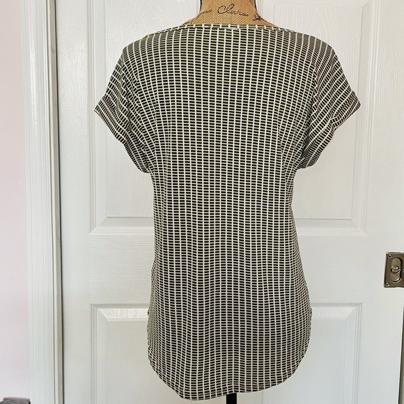 Mine geometrical design blouse size medium - Picture 5 of 10